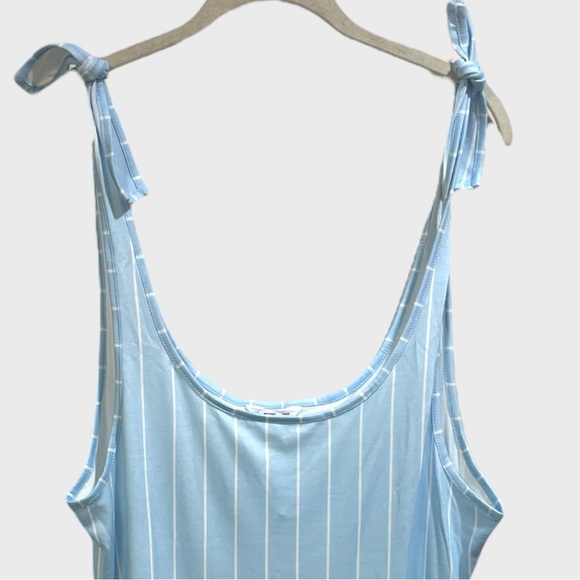 Maternity Blue Stripe Tie Shoulder Size Large - Picture 4 of 9